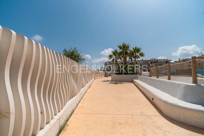 Foto 5388e9bf-d8be-482f-b61c-bcea54563d82. Location appartement avec chauffage parking piscine dans Dénia