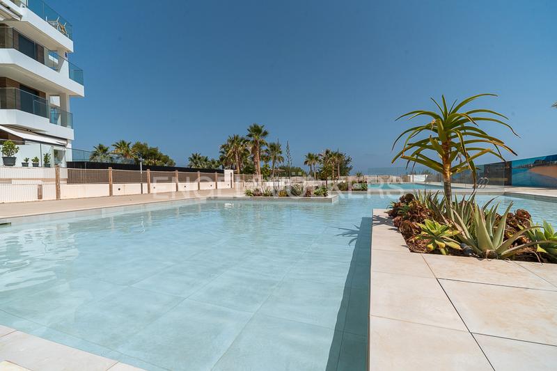 Foto be885d6c-a89a-402e-8cb7-61d77d1dc9d7. Location appartement avec chauffage parking piscine dans Dénia