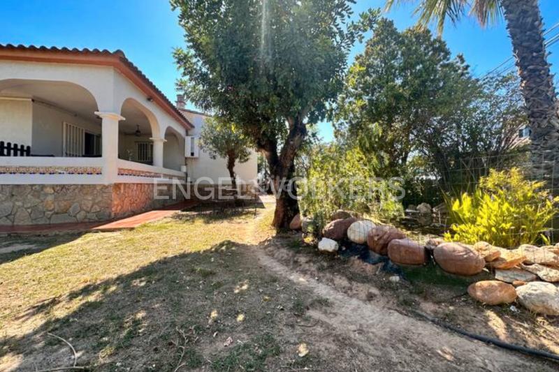 Foto dfc2a230-5c93-44e5-bef8-fea5672729fc. Lloguer casa amb calefacció aparcament piscina a Pobla de Vallbona (la)