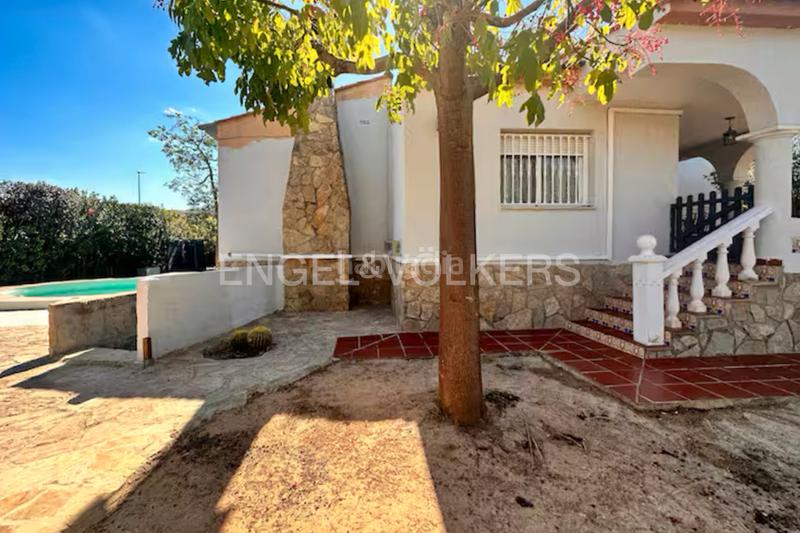 Foto 3df4eee7-88c2-49d6-894e-1ec94dee49c1. Location maison avec chauffage parking piscine dans Pobla de Vallbona (la)