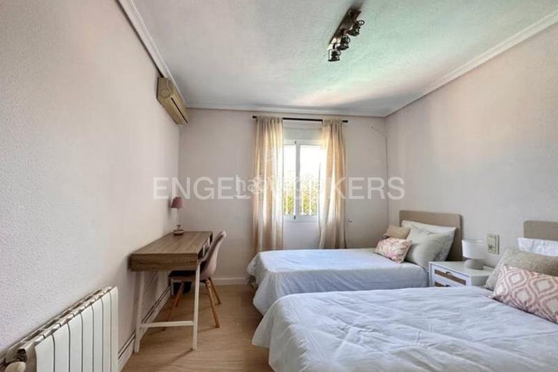 Foto 4983ea3e-9075-4bed-8037-721bdf2e3063. Location maison avec chauffage parking piscine dans Pobla de Vallbona (la)