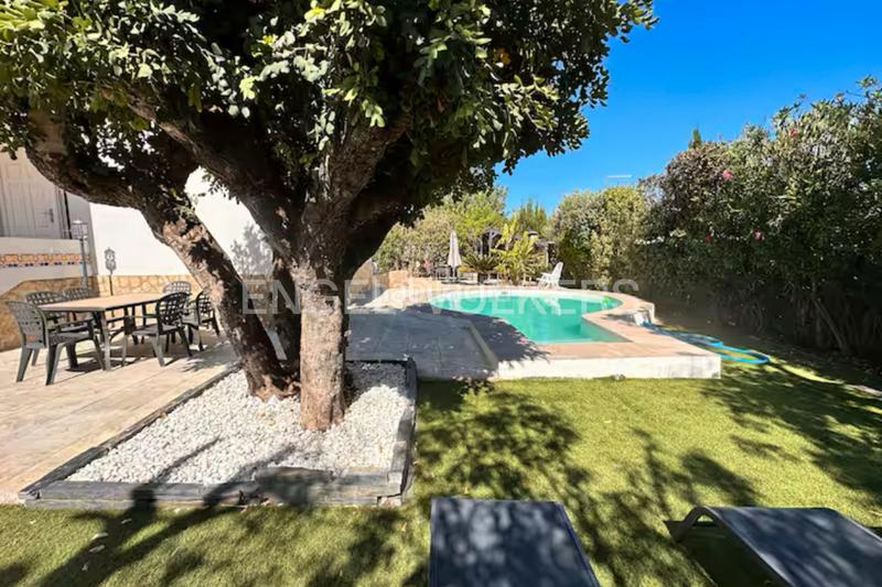 Foto b1bb8213-7fb9-46b4-800b-7642802e1446. Location maison avec chauffage parking piscine dans Pobla de Vallbona (la)