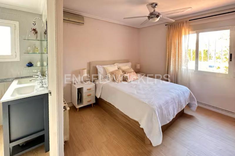 Foto ea3f3399-4a75-4eef-9942-fee7c794d5e1. Miete haus mit heizung parking pool in Núcleo Urbano Pobla de Vallbona (la)