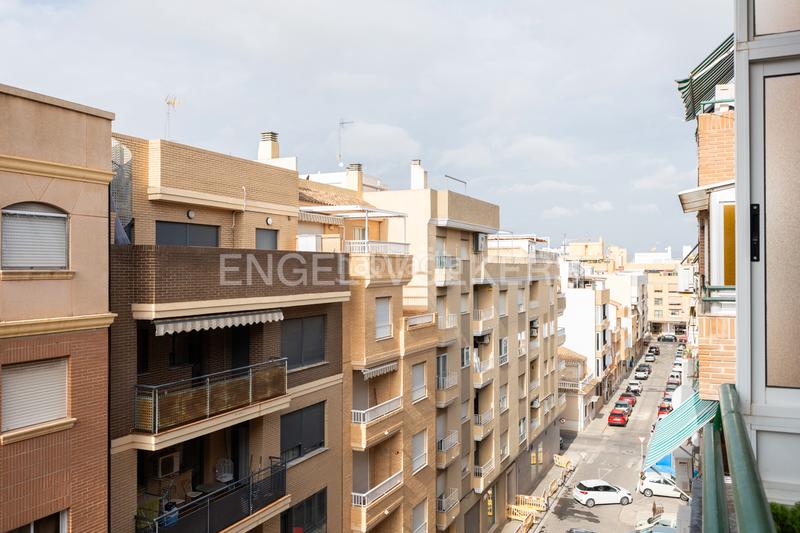 Foto 9c8df389-e505-4894-8537-34b8b4cc9d92. Lloguer apartament amb calefacció a Las Islas Sagunt