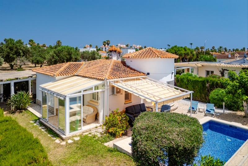Foto 68002456-e99e-49d5-a890-60306804c396. Alquiler casa coqueta casita para alquiler anual en Dénia