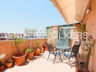Rent Penthouse  Avenida francia. Hermoso ático dúplex en avenida de francia.