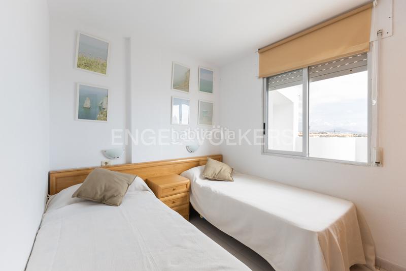 Foto 86137de0-783f-4425-8cee-c74b02a22608. Àtic amb calefacció aparcament piscina a Playa Norte Peñíscola