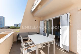 Location Maison à El Perellonet. Exclusivo adosado en primera línea para corta estancia