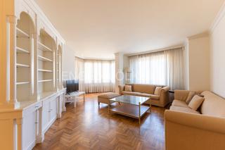 Apartament a Hospital - Plaza del Real. Elegante piso en el centro de castellón de la plana