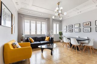 Location Appartement  Carrer de calixt iii. Amplio y luminoso ático con terraza