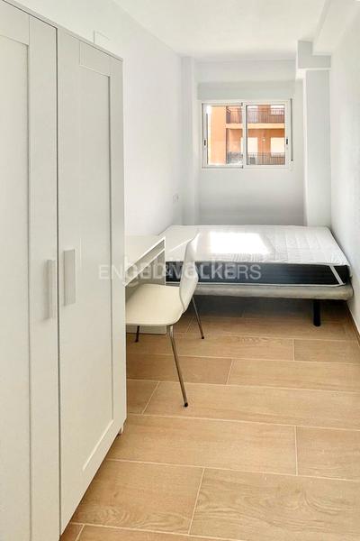 Foto 8c0775ff-579e-49e0-8d6e-b8e2f652fee4. Appartement mit heizung in Ciutat Jardí Valencia