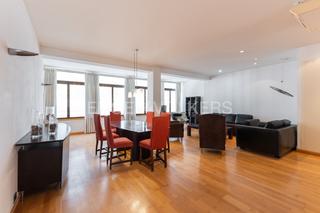 Apartament a Hospital - Plaza del Real. Diseño moderno y elegante en el corazón de castelló de la plana