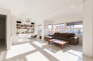 Apartament a Casco Histórico. Exclusivo piso reformado en la avenida rey d. jaime, castelló de