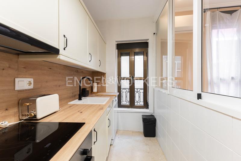 Foto 1c60d6ad-45a1-4ff5-8b39-e70a41ca16d7. Apartament amb calefacció a El Mercat Valencia