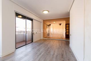 Location Appartement  Maestro sosa. Piso en pleno centro de valencia