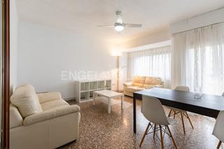 Lloguer Apartament  Carrer de josé soto micó. Espacioso piso de 4 dormitorios en cami reial
