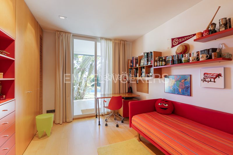 Foto af2b2460-5609-44a2-8c6f-b808bfe2358f. Casa amb calefacció aparcament piscina a Godella