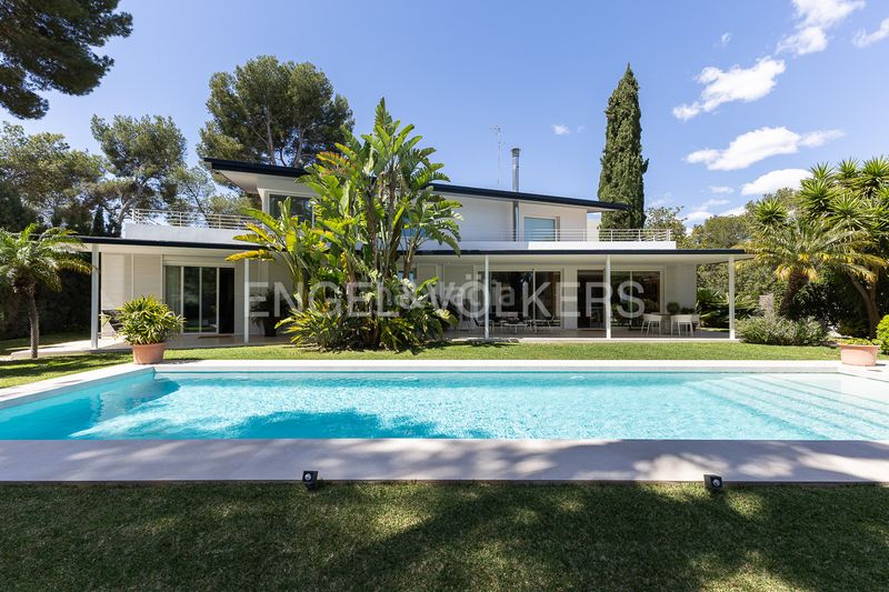 Foto bbe81df2-fdf4-47f0-b6d8-a036c736611f. Casa amb calefacció aparcament piscina a Godella