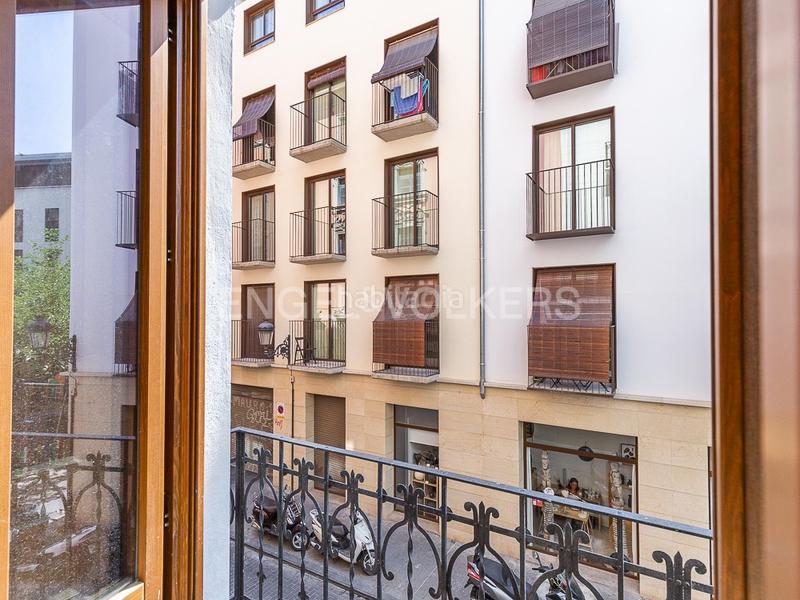 Foto 60456f8a-98bb-4443-9a8d-f2e49a04155d. Alquiler apartamento maravilloso piso en el mercado central en Valencia