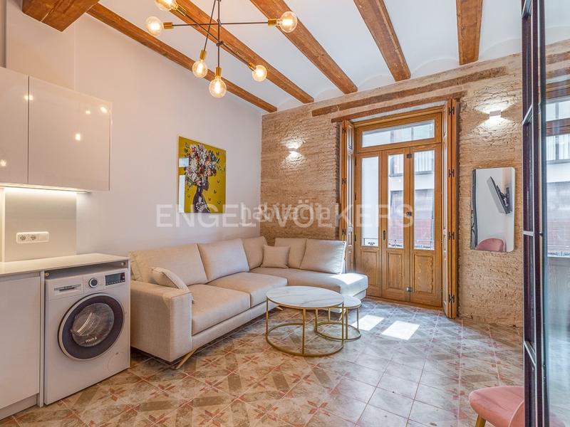 Foto c052c7f2-a39d-438e-bfae-38ffbe67a4e3. Alquiler apartamento maravilloso piso en el mercado central en Valencia
