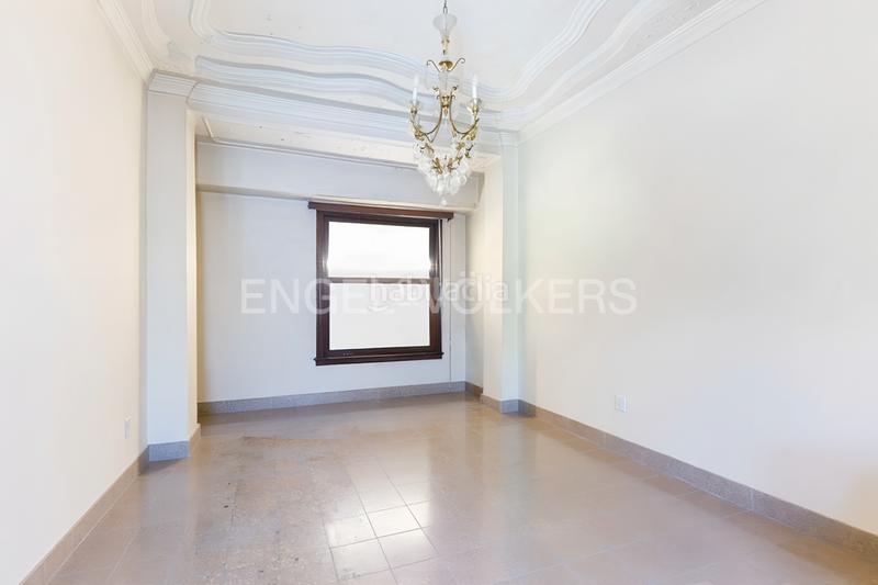 Foto 749e3461-a182-4c8e-8d99-1261fbe78d99. Appartement avec chauffage dans Gran Via Valencia