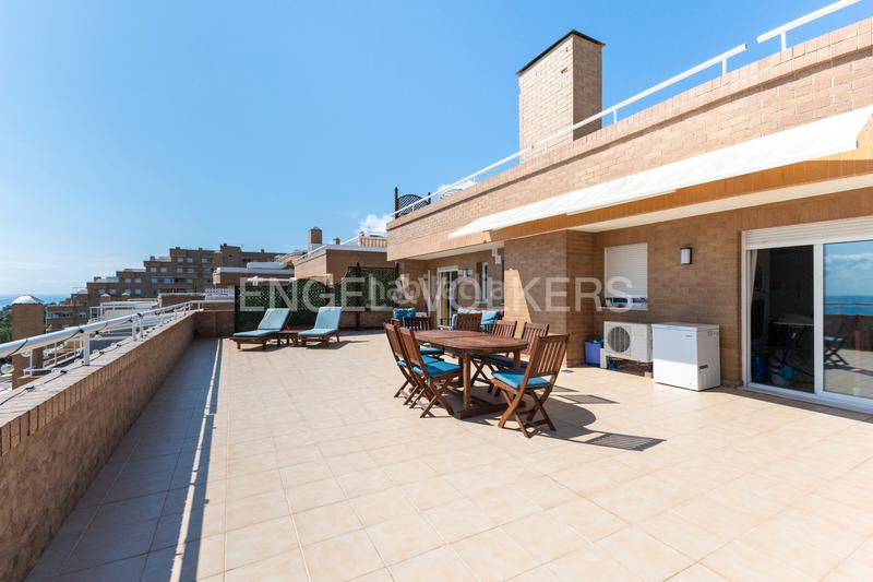 Foto 118e1dc3-b5c4-4de0-9606-3f21bbfe15f5. Apartament amb calefacció aparcament piscina a Costa Marina Oropesa del Mar