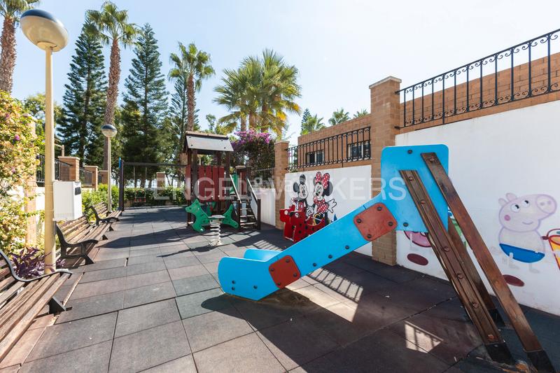 Foto 7c26ce65-caa2-48f5-89d4-c47707a8c5ef. Apartament amb calefacció aparcament piscina a Costa Marina Oropesa del Mar