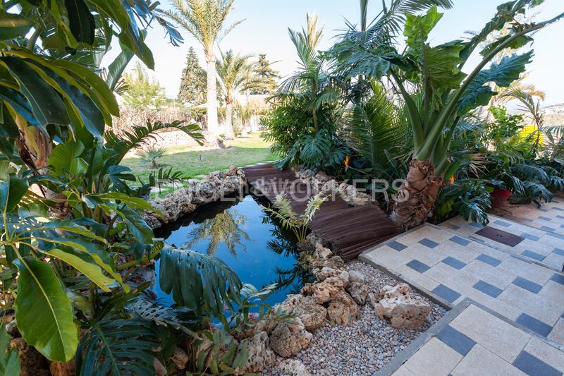 Foto 16cf302f-08d1-41bf-9116-9a9f40944689. Casa con riscaldamento parcheggio piscina in Cumbres de Calicanto Torrent