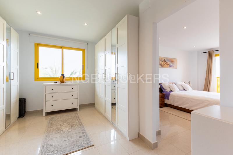 Foto 3ee668a7-af02-42e3-8b19-dc04e1afd1b3. Casa con riscaldamento parcheggio piscina in Cumbres de Calicanto Torrent