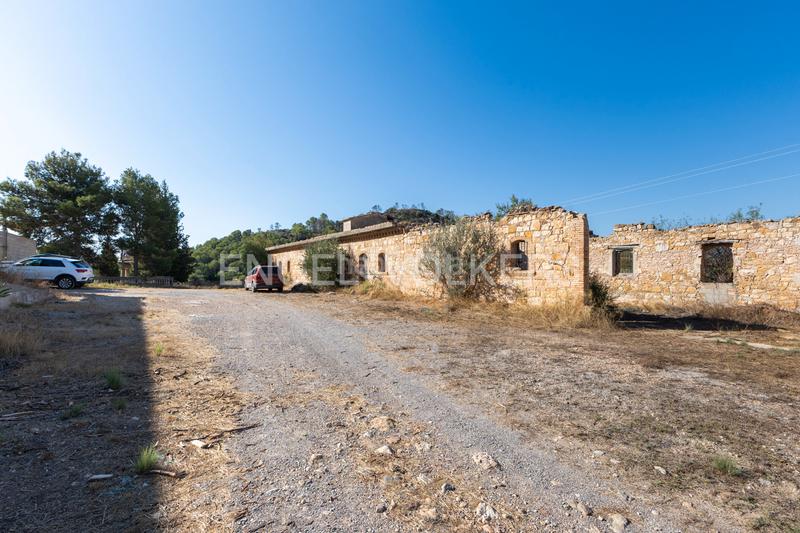 Foto 202a7866-c879-405c-b10c-7d24bcc41898. Casa con riscaldamento parcheggio piscina in Santa Bárbara Llíria