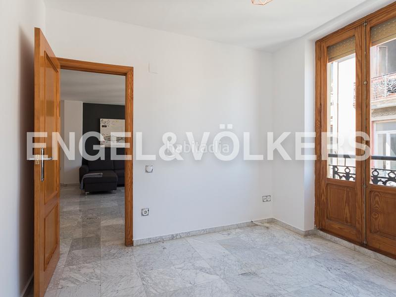 Foto 8e51e5d6-9e64-4cf8-8f4e-3bb70d25acd9. Alquiler apartamento estupenda vivienda reformada en el grao en Valencia