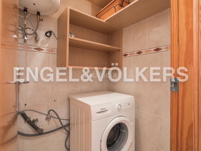 Foto 9425c373-057c-4bc9-bee2-9d7b57a5f35b. Alquiler apartamento estupenda vivienda reformada en el grao en Valencia