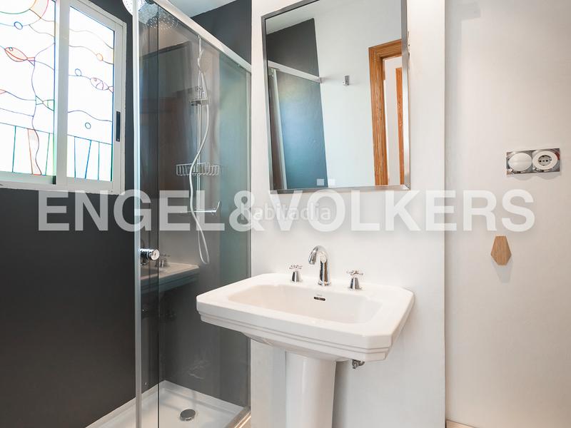 Foto b05e7ee1-1744-49d4-b71c-964190430c52. Alquiler apartamento estupenda vivienda reformada en el grao en Valencia