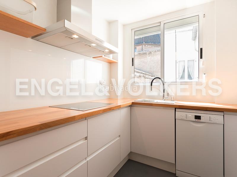 Foto cc2598a0-c661-47bb-8d6d-eecc486aefb9. Alquiler apartamento estupenda vivienda reformada en el grao en Valencia