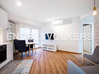 Lloguer Apartament a La Petxina. Piso con terraza para corta estancia
