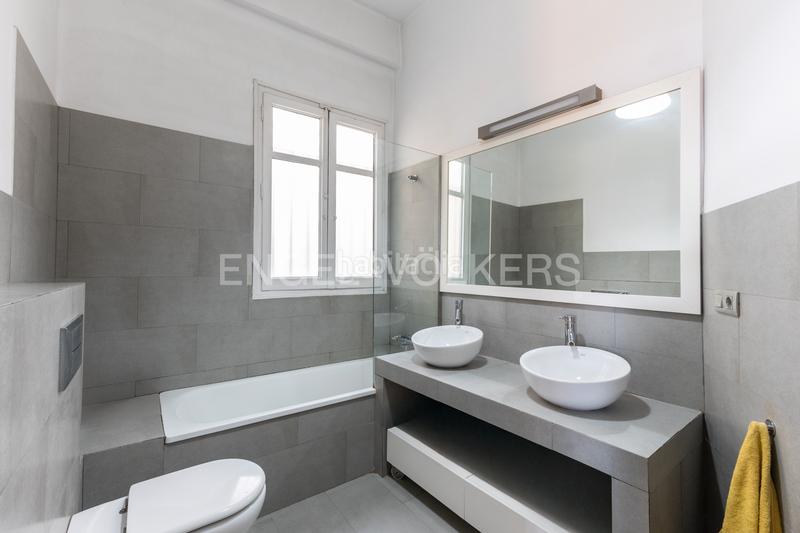 Foto d11bf9d5-6442-4ac3-a177-e65a4cfaa581. Appartement avec chauffage dans Sant Francesc Valencia