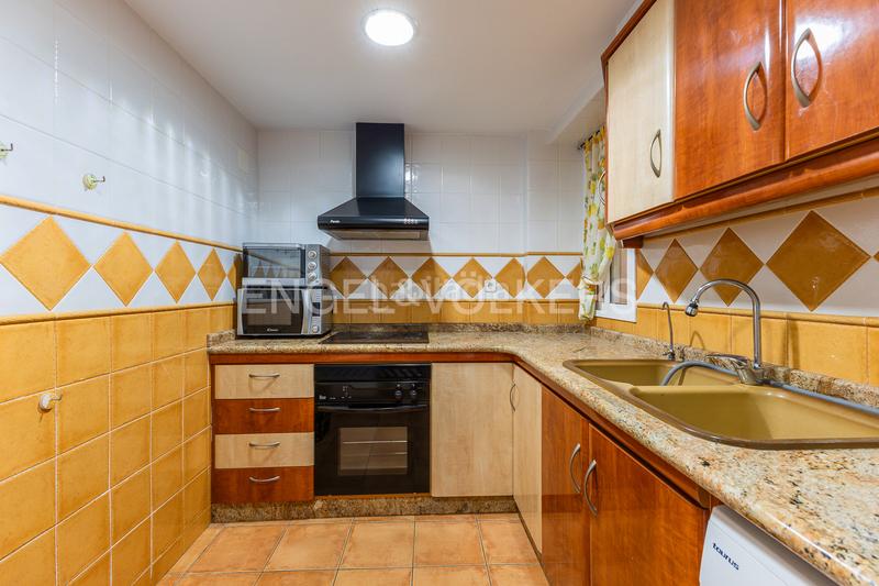 Foto 4e7144a9-5b5f-4a0c-a094-81dbd2a35789. Apartamento  con vistas magnificas a metros del mar. en Cullera