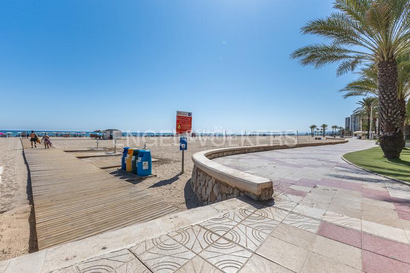Foto 849c4177-c9b8-4778-b5f3-74256b3735f3. Apartamento  con vistas magnificas a metros del mar. en Cullera