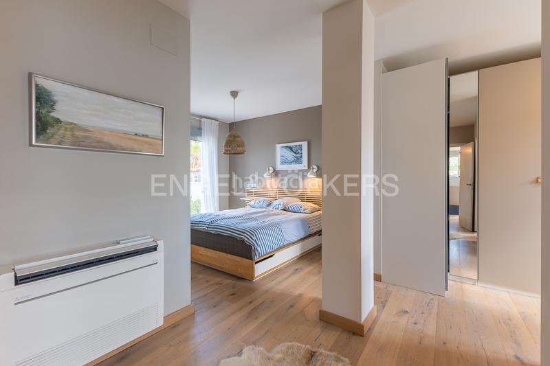 Foto 7c0fc546-d270-4053-9609-58dd87940b3d. Casa amb calefacció aparcament piscina a Las Rotas / Les Rotes Dénia