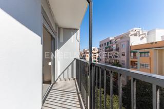 Lloguer Apartament  Carrer del ministre luis mayans. Piso muy luminoso con balcón exterior en la saïdia  alquiler de