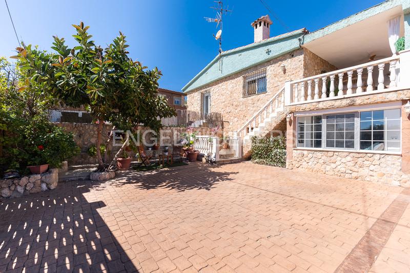 Foto a7fa61d6-6cca-4c82-9b8d-18c9eaad7413. Haus mit heizung parking pool in Pla dels Aljubs Pobla de Vallbona (la)