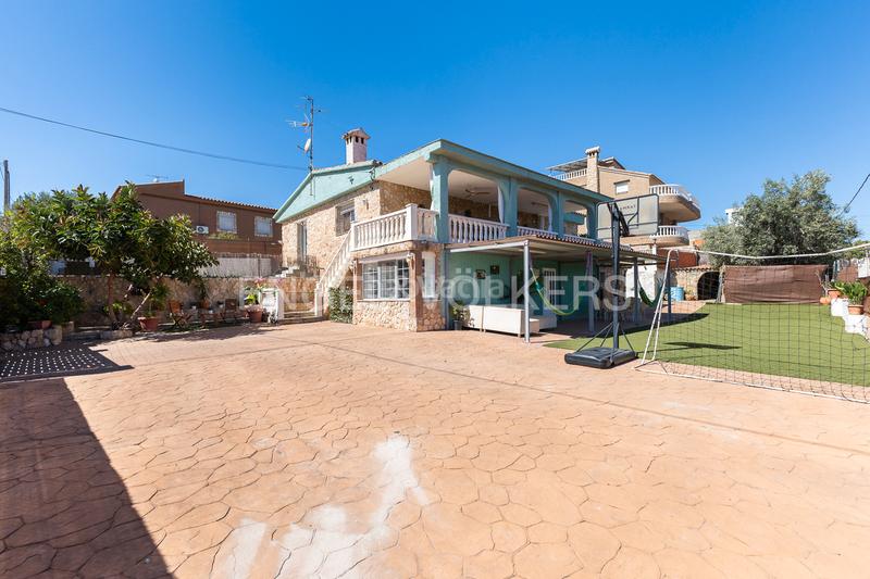 Foto ca4d3ed2-ad52-42ce-8034-f129639cdf38. Haus mit heizung parking pool in Pla dels Aljubs Pobla de Vallbona (la)