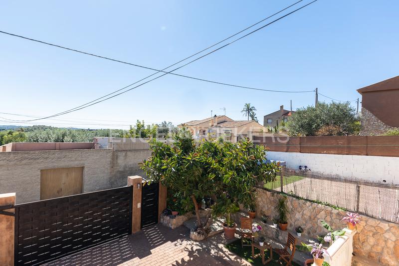 Foto cf69fd83-80e4-42cb-be72-418d0d551780. Haus mit heizung parking pool in Pla dels Aljubs Pobla de Vallbona (la)