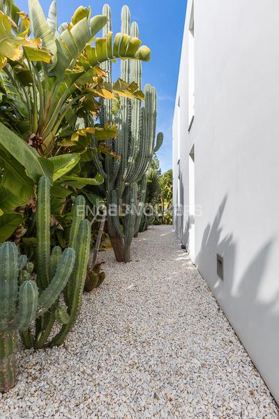 Foto 00bd5f2e-0560-4ad2-a5e7-bdfc5681e2b2. Casa exclusiva villa con piscina y diseño mediterráneo en Dénia