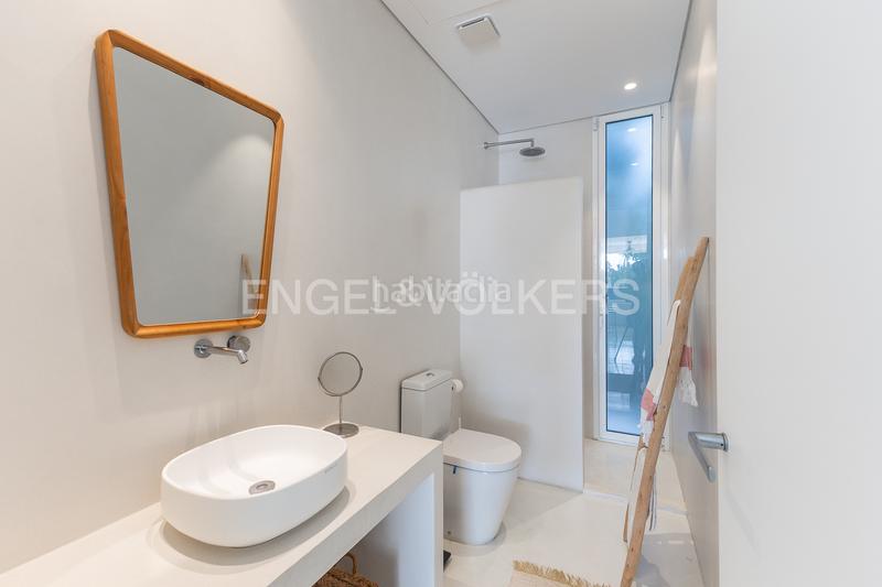 Foto 300c5ae2-0916-4282-9841-e89a0254fdba. Casa exclusiva villa con piscina y diseño mediterráneo en Dénia