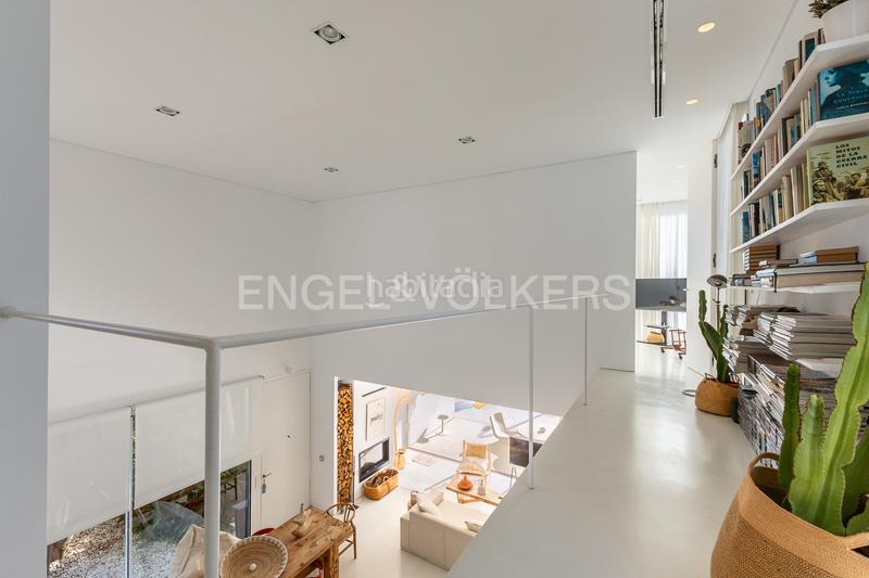 Foto 448579eb-2324-4f66-bacc-c3733c77df56. Casa exclusiva villa con piscina y diseño mediterráneo en Dénia