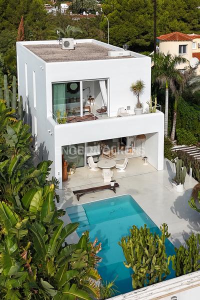 Foto 4da1f2a0-0b21-451c-81be-72228b3de61e. Casa exclusiva villa con piscina y diseño mediterráneo en Dénia