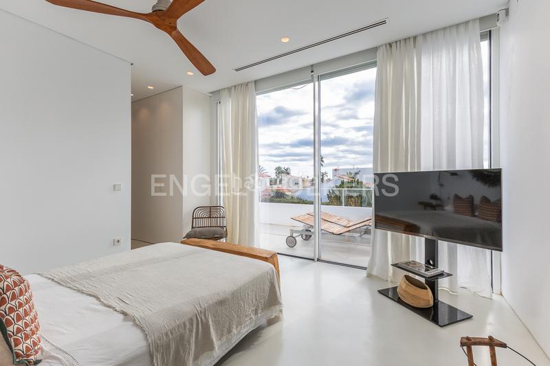 Foto 65534f66-c7cb-4e11-a27a-d53d99e9df3d. Casa exclusiva villa con piscina y diseño mediterráneo en Dénia