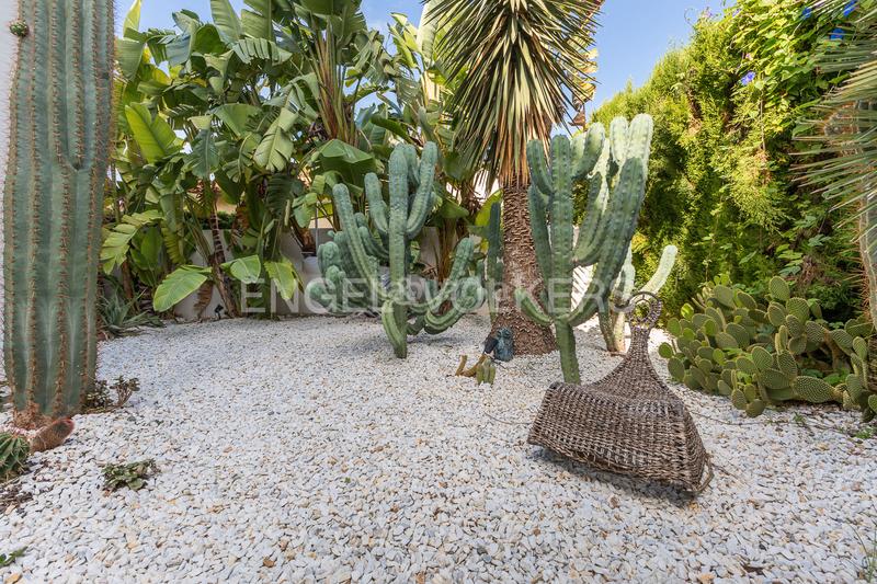 Foto 6ec0df84-2b86-4cd3-bb18-e124ac63992f. Casa exclusiva villa con piscina y diseño mediterráneo en Dénia