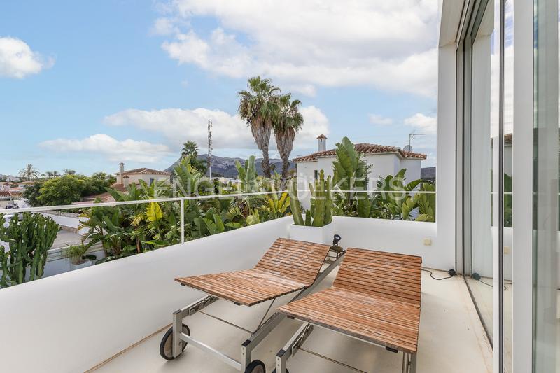 Foto de680504-5f39-4311-9d75-8b0501bd2d0c. Casa exclusiva villa con piscina y diseño mediterráneo en Dénia